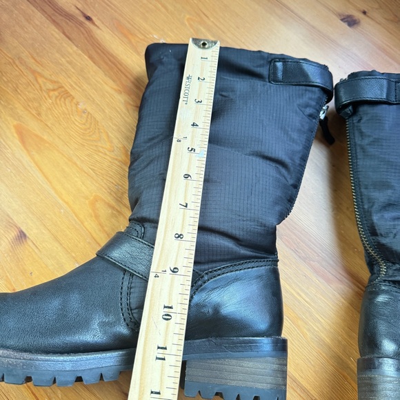 Coach winter boots size 8 - Picture 8 of 8